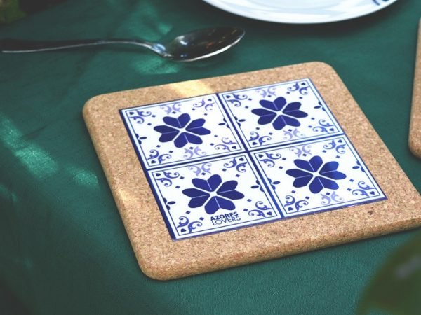 4 Hydrangeas Tile & Cork Trivet